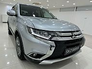 Mitsubishi Outlander 2.4 CVT AWD Sunroof Facelift 2016 Silver